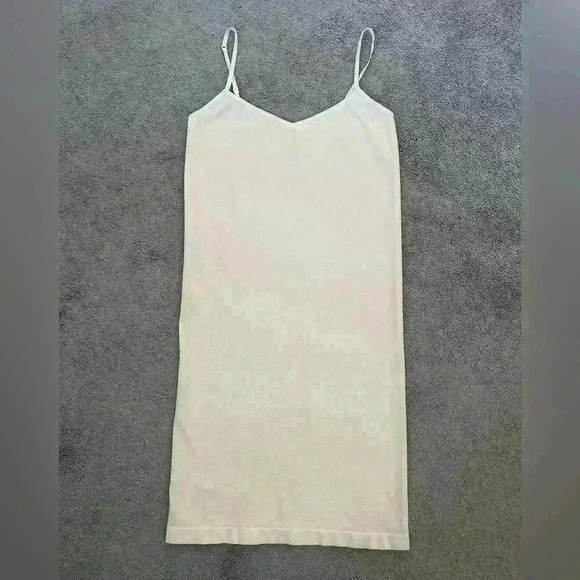 Intimately By Free People Women’s Solid Seamless Mini Slip in Ivory Size M/L - Picture 3 of 6